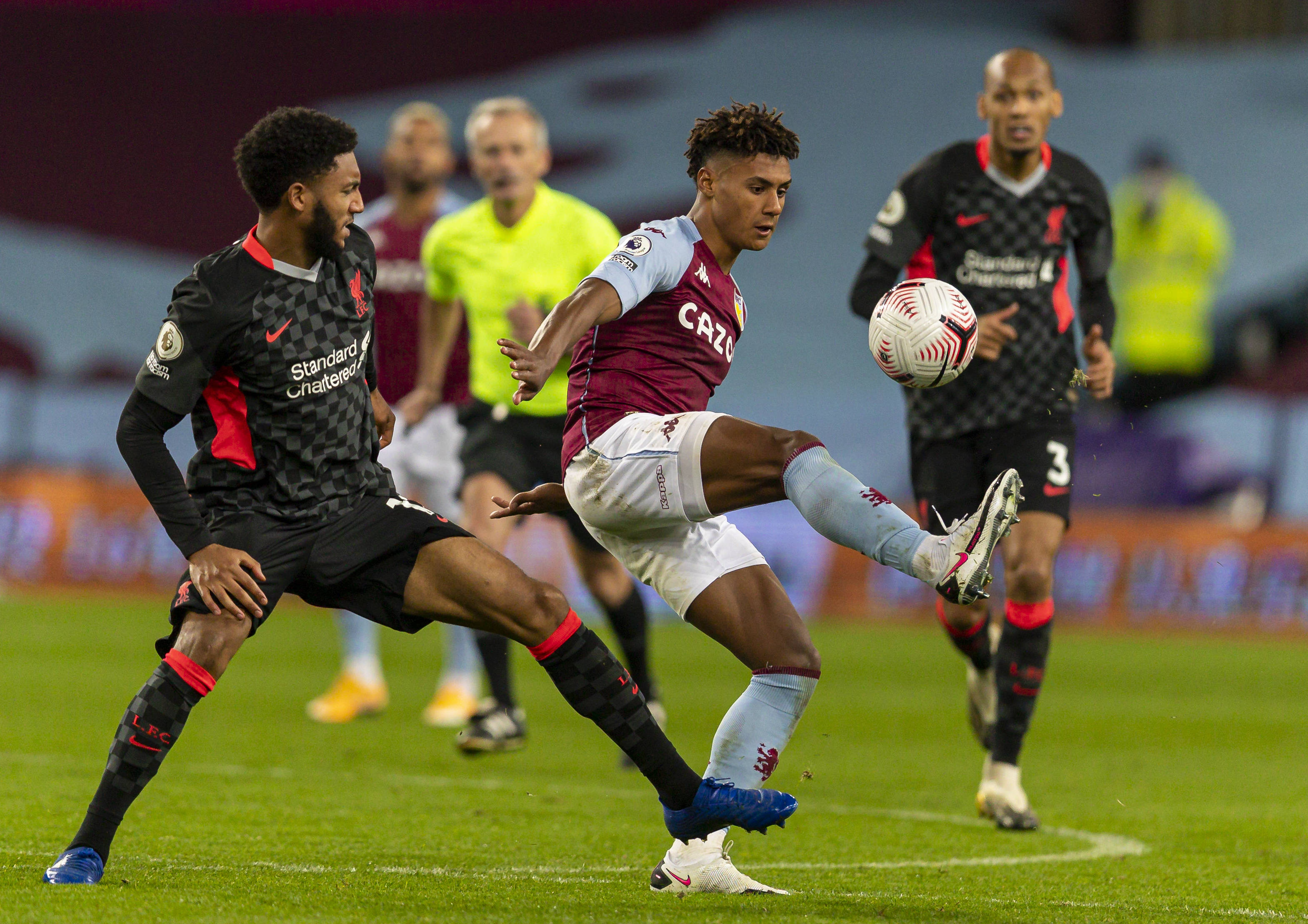 上表现出卓 上表现出卓